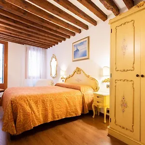 Apartment Ca' Pinelli Venice